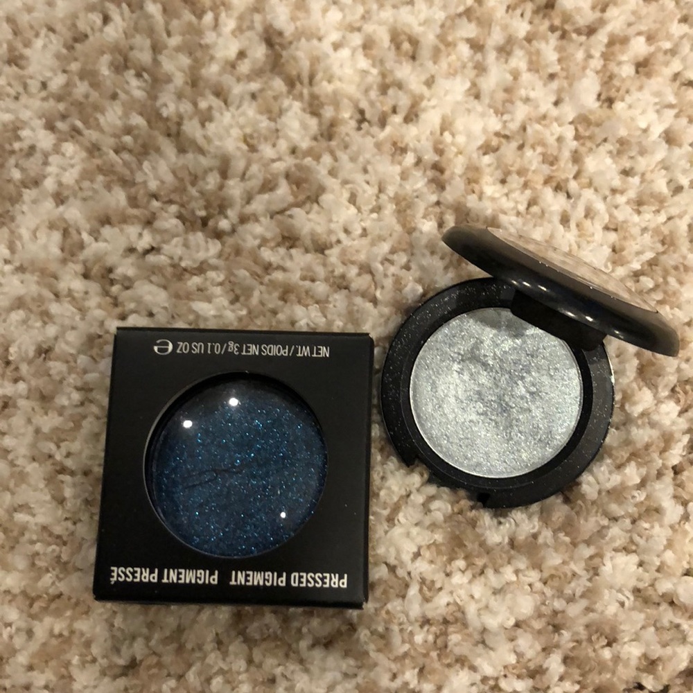 MAC Cosmetics presses pigment set